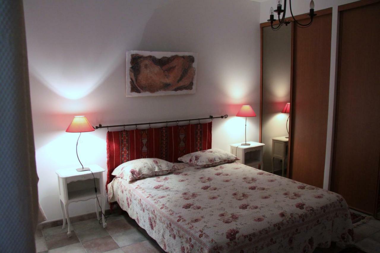 Appartement Avec Patio Et Garage Centre Ville Et Plage Санари-сюр-Мер Экстерьер фото